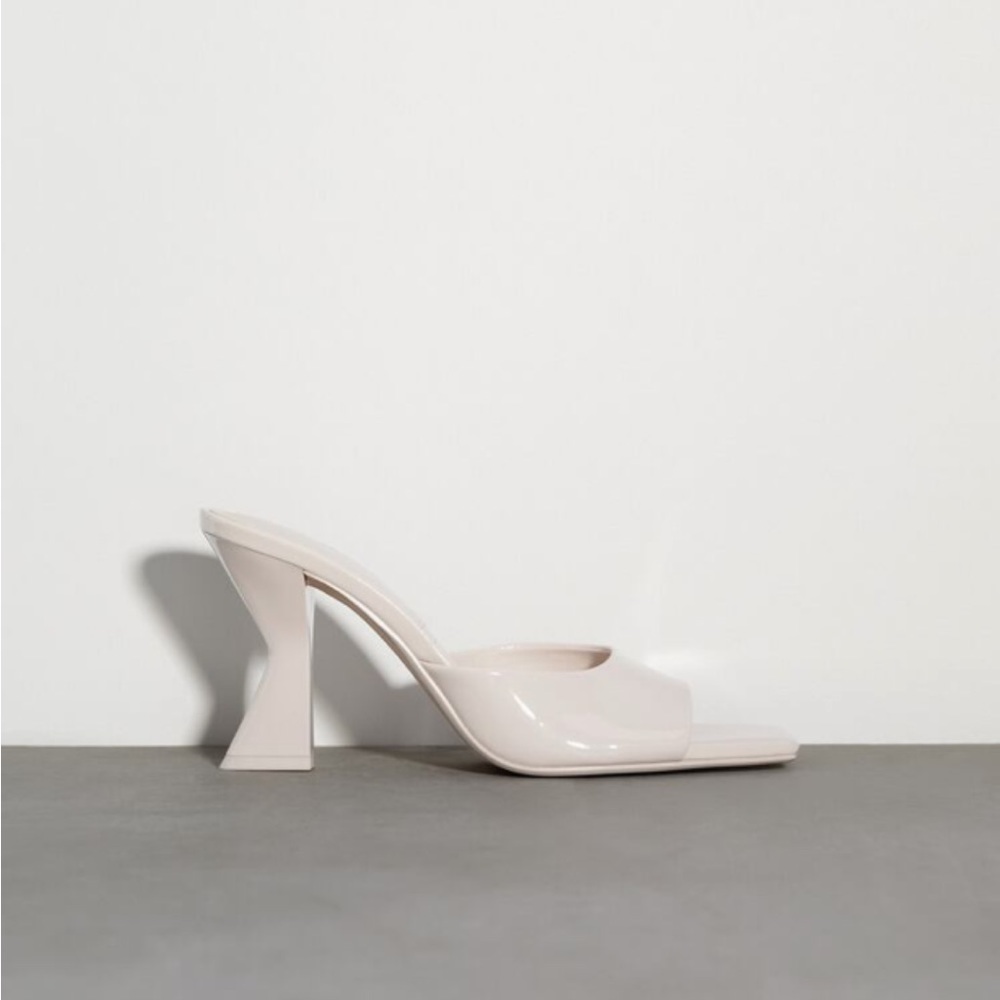 Geometric heel slides